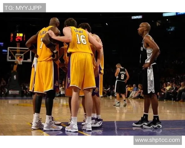 2013年湖人与马刺季后赛对决回顾及精彩瞬间分析 2013年湖人与马刺季后赛对决回顾及精彩瞬间分析