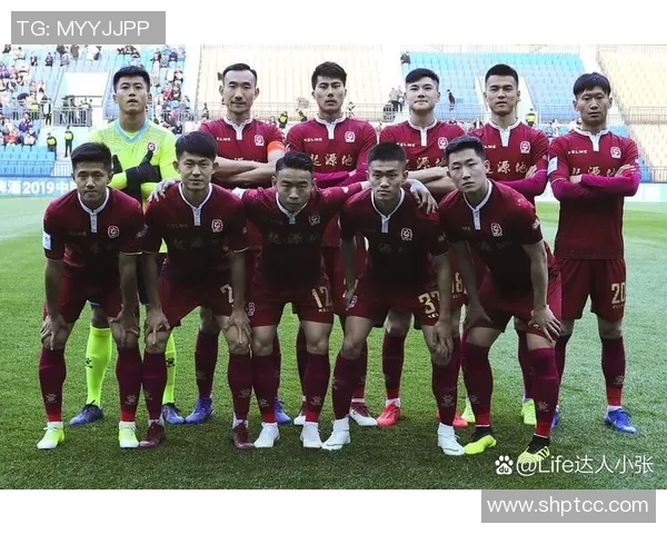 2013年中国足球队与新加坡队的精彩对决回顾与分析 2013年中国足球队与新加坡队的精彩对决回顾与分析