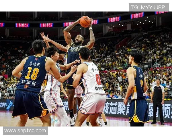 2011年CBA季后赛广东队对阵新疆队的精彩对决回顾与分析 2011年CBA季后赛广东队对阵新疆队的精彩对决回顾与分析