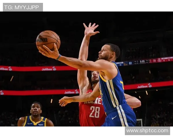 2017年火箭对阵勇士揭幕战精彩回顾与赛季展望