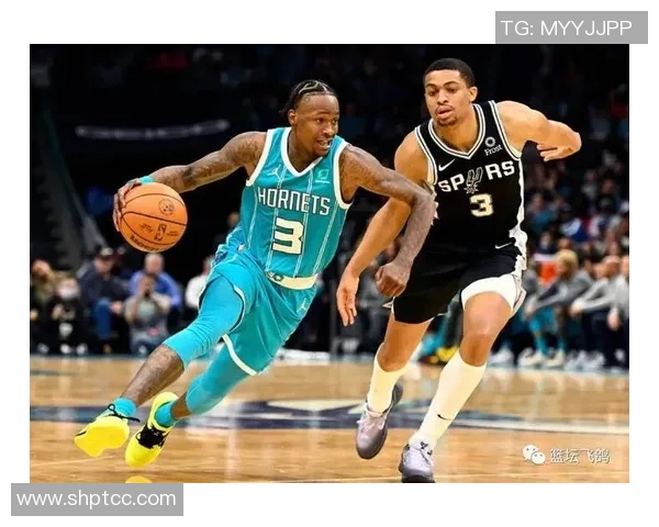 NBA直播篮网对阵黄蜂精彩比分实时更新及赛况分析 NBA直播篮网对阵黄蜂精彩比分实时更新及赛况分析