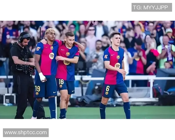 梅西领衔巴塞罗那2-0战胜塞维利亚，取得新赛季开门红