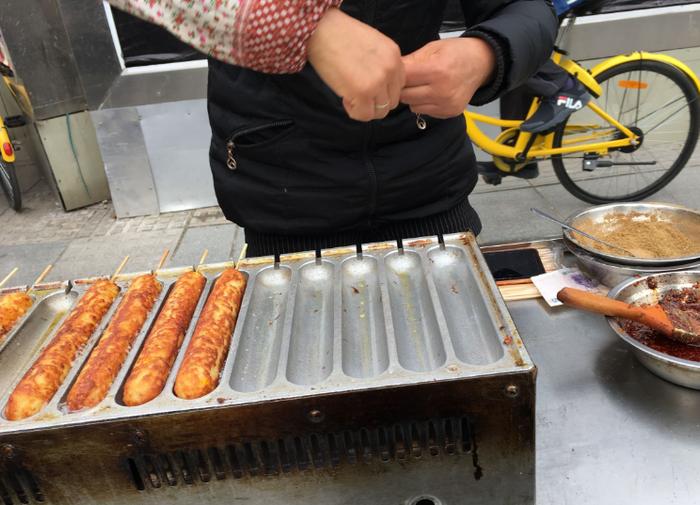 ng体育:自制特色街头小吃 一口一口停不下嘴(图1) ng体育:自制特色街头小吃一口一口停不下嘴