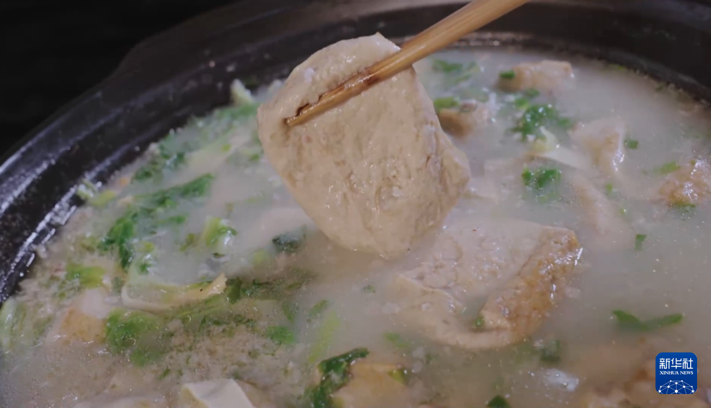 ng体育：云南保山：非遗美食 “口袋”豆腐_新华网(图1)